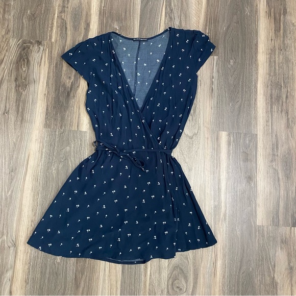 brandy melville navy blue robbie dress - Picture 2 of 4
